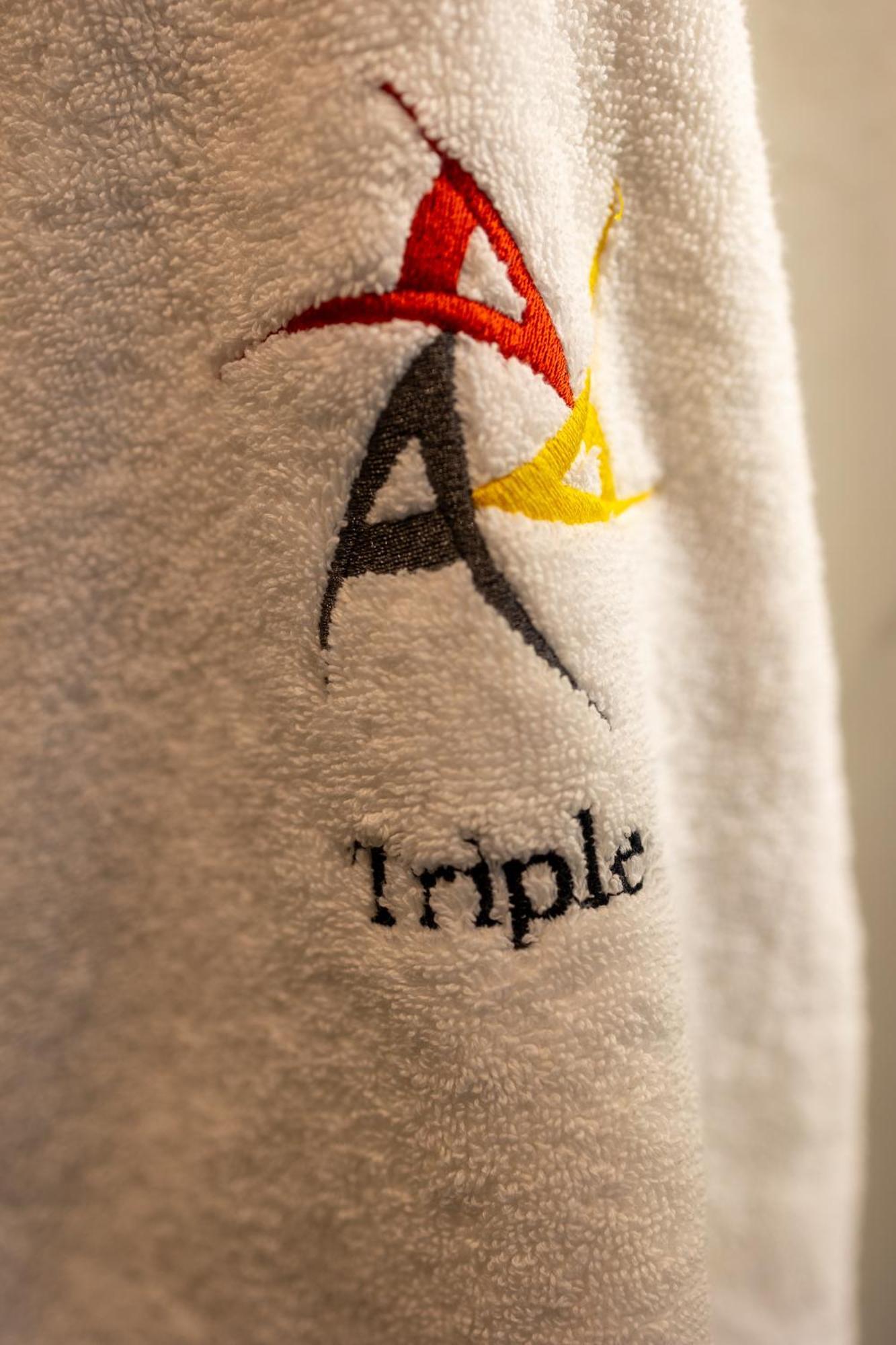 Triple A @ Trendy Psiri - Art & Nightlife Aparthotel Athén Kültér fotó